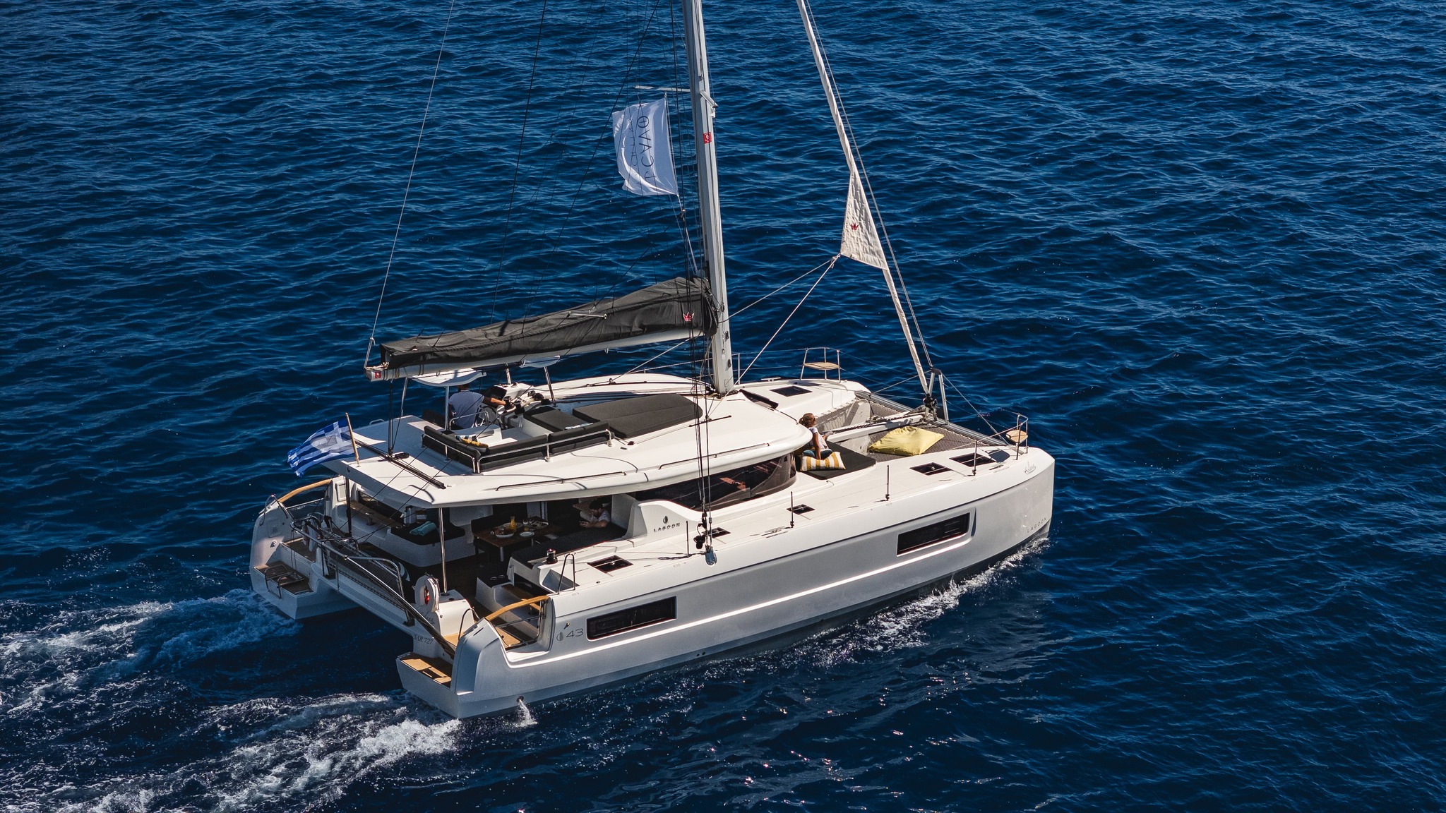 Lagoon 43 – SOLANA